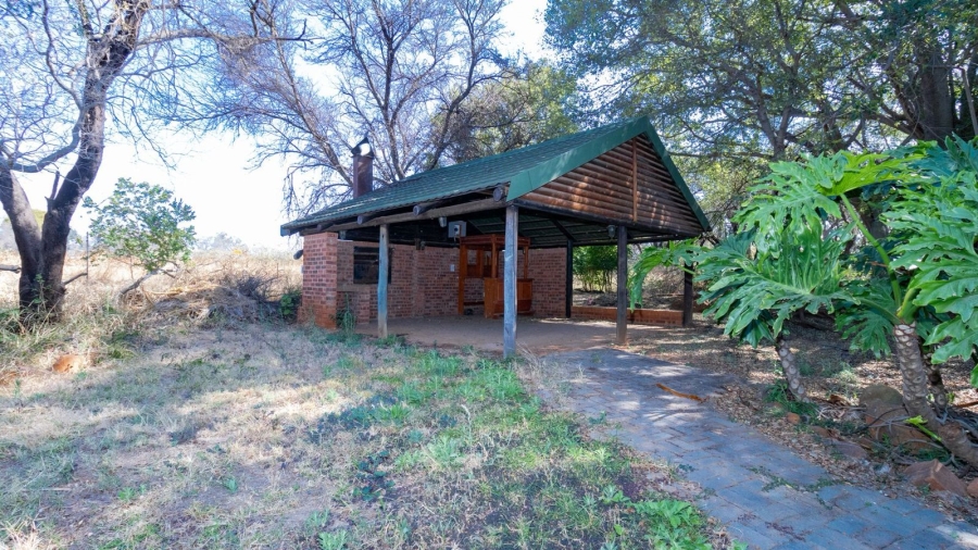 To Let 4 Bedroom Property for Rent in Mooinooi North West